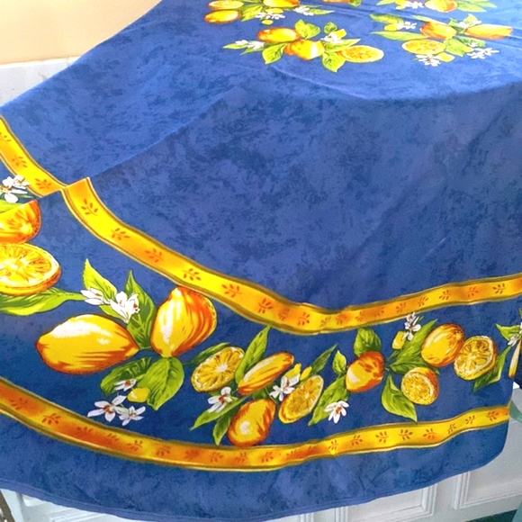 Italian made table Linen for round table - Picture 3 of 8